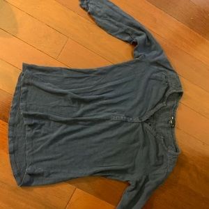 GAP navy v-neck henley top